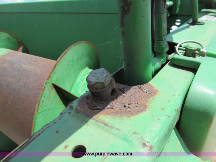 image for item G5501 1999 John Deere 930R rigid header