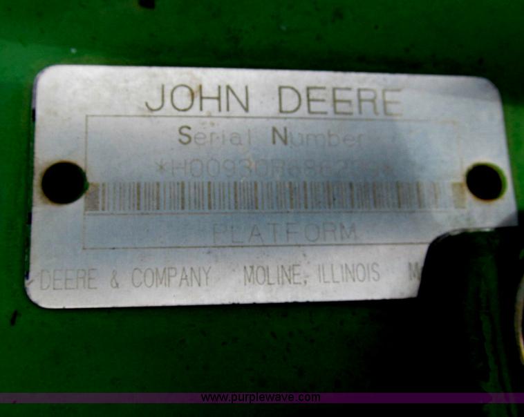 image for item G5501 1999 John Deere 930R rigid header