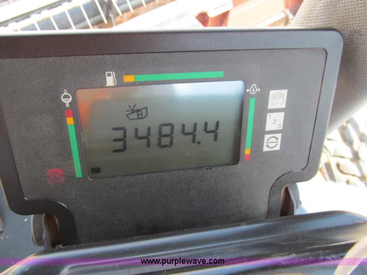 image for item G5502 1998 Hesston 8450 swather