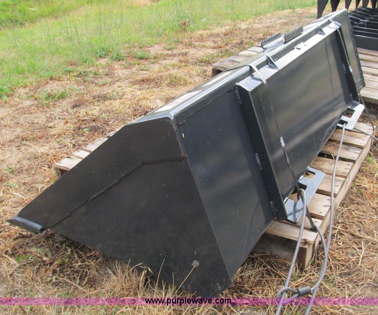 image for item K9304 Stout heavy duty skid steer bucket