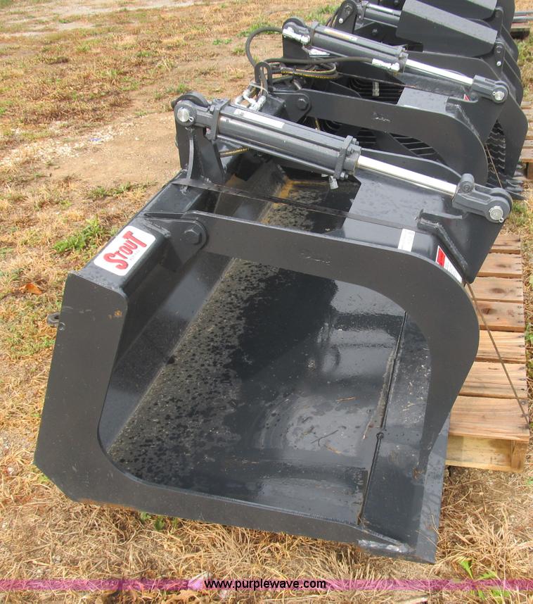 image for item K9306 Stout hydraulic skid steer grapple bucket