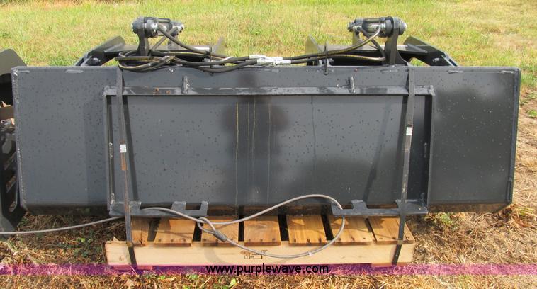 image for item K9306 Stout hydraulic skid steer grapple bucket