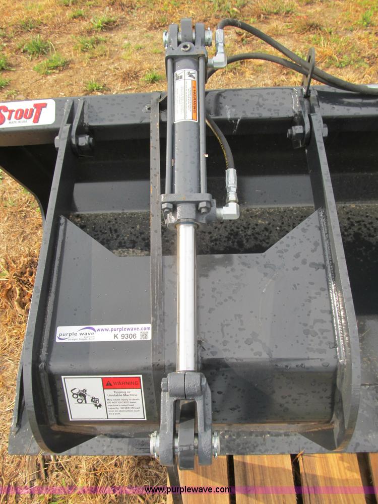 image for item K9306 Stout hydraulic skid steer grapple bucket