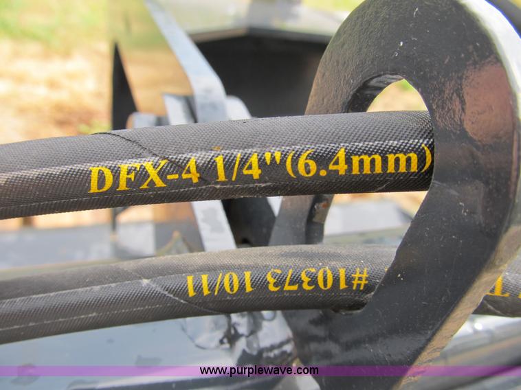 image for item K9306 Stout hydraulic skid steer grapple bucket