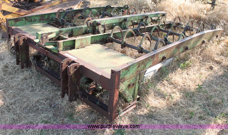 image for item L9888 Eight bale grapple