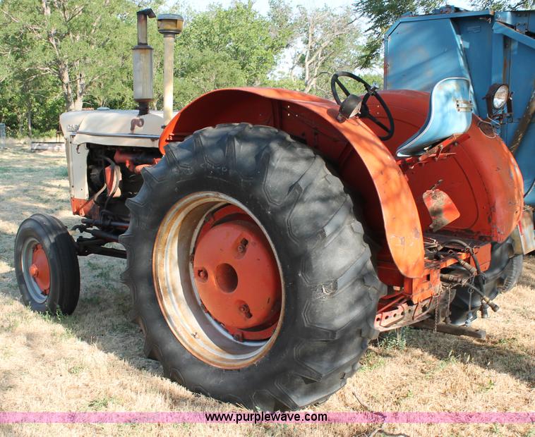 image for item L9894 Case 900B tractor