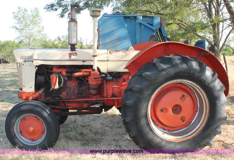 image for item L9894 Case 900B tractor