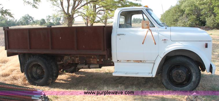 image for item L9895 1967 Chevrolet 40 dump truck