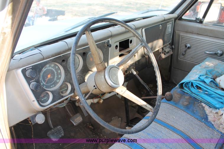 image for item L9895 1967 Chevrolet 40 dump truck