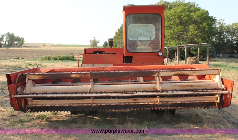 image for item L9896 Case 1155 self-propelled swather