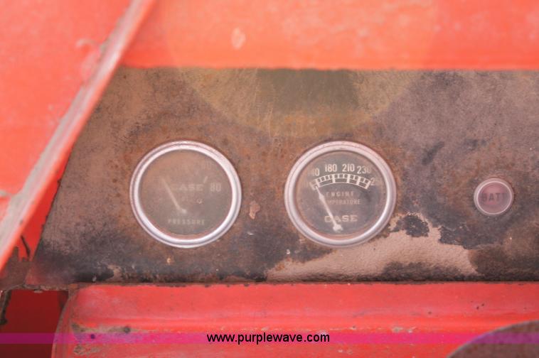 image for item L9896 Case 1155 self-propelled swather