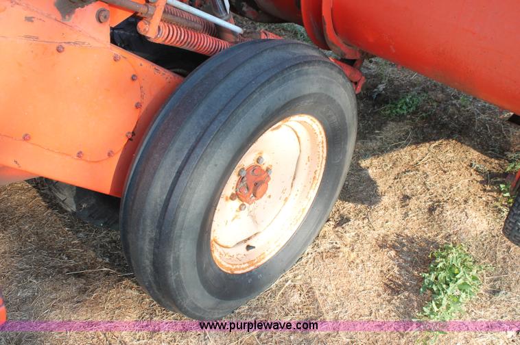 image for item L9896 Case 1155 self-propelled swather