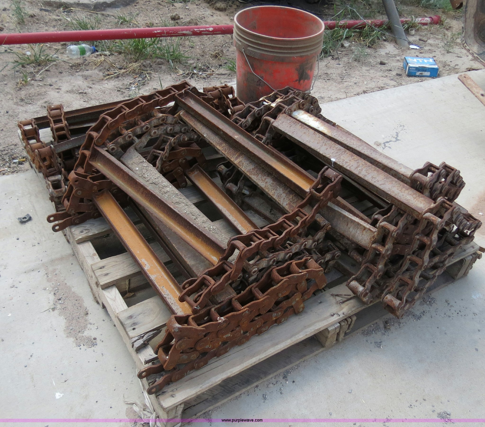 Assorted Morhlang manure spreader box parts in Shattuck, OK Item