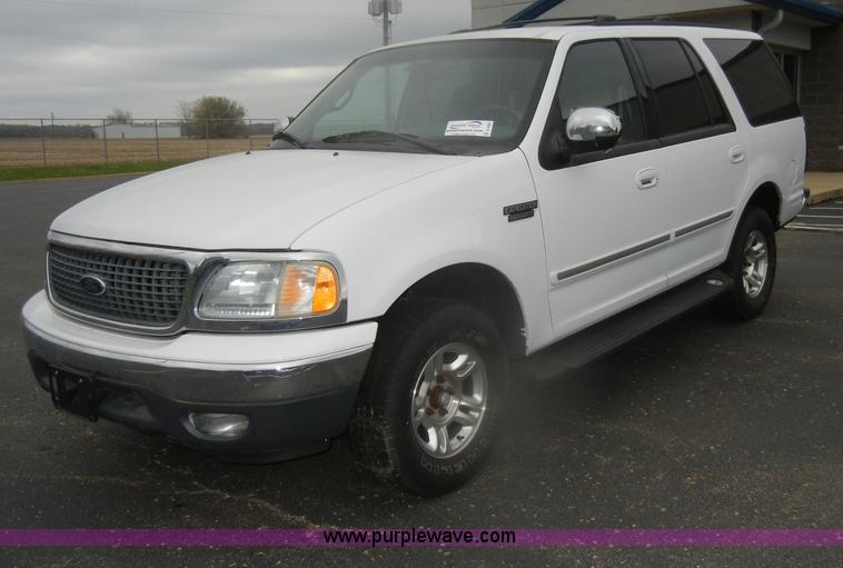 D4902.JPG - 2002 Ford Expedition XLT SUV, Non repairable title, parts only , 117,223 miles on odometer , Triton ...