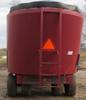 Thumbnail T_E3651B.JPG of Jay Lor 3425 tub grinder , 425 cu ft capacity , 540 PTO , Weigh tronix 715 scale monitor , Light kit...