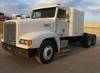 2001 Freightliner FLD120 semi truck 893,561 miles on odometer Cummins N14 14 0L L6 diesel engine Roc...