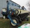 Thumbnail T_F4270E.JPG of Kinze 3600 Twin Line 16/31 row planter , 16 corn boxes for vacuum system , Precision V set meters fo...