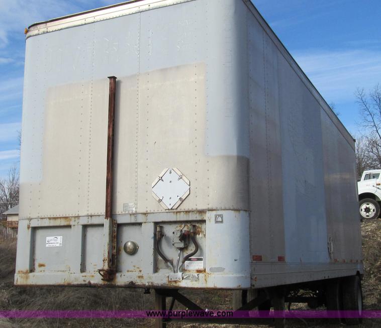 E3720.JPG - 1991 Fruehauf 30 enclosed van trailer , Single axle , Roll up rear door , Highway inspected , 295/75...