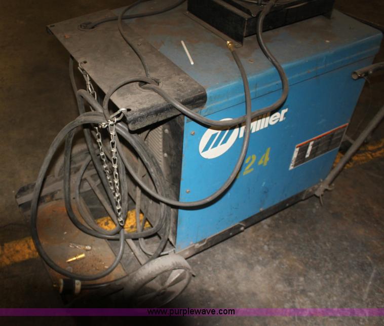 image for item AA9180 Miller CP302 wire feed welder