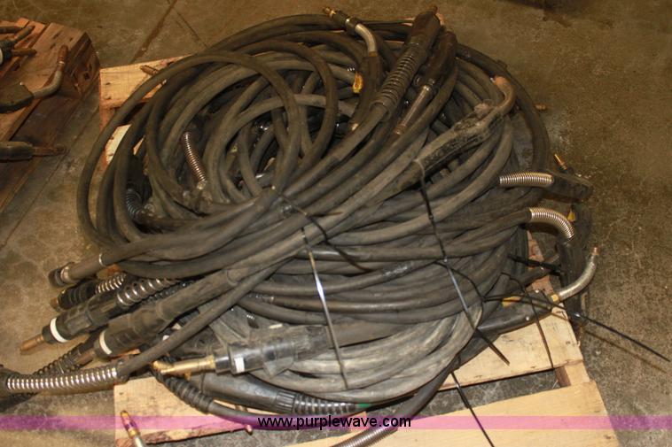 image for item AA9197 Approximately 35 wire feed guns