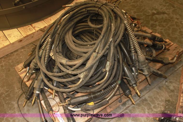 image for item AA9197 Approximately 35 wire feed guns