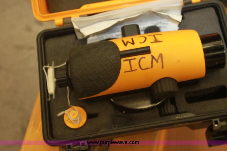 image for item AA9205 (3) CST tripods