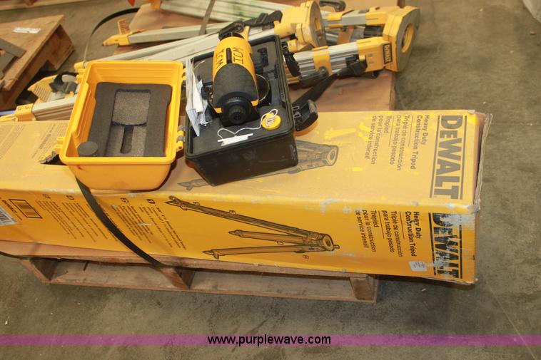 image for item AA9205 (3) CST tripods