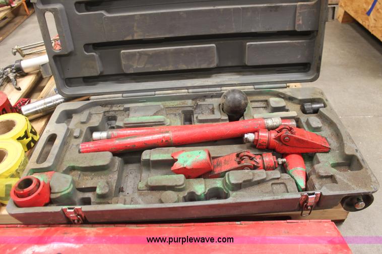 image for item AA9216 Assorted tools