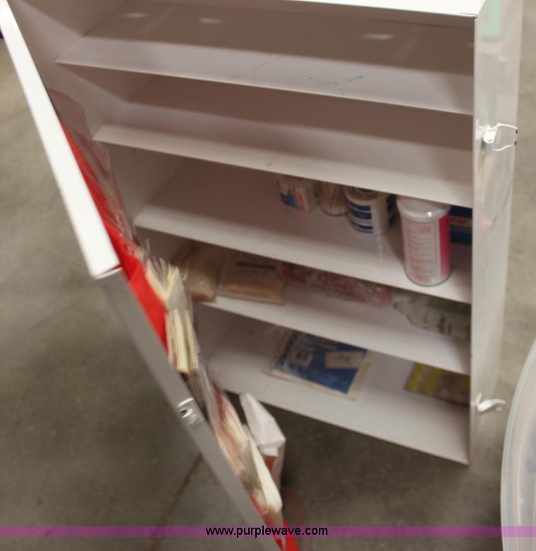 image for item AA9218 Assorted tools