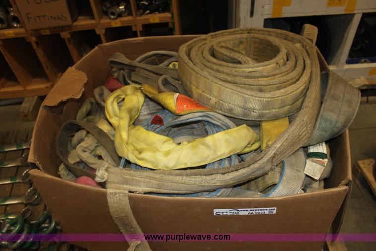 image for item AA9223 Box of assorted lifting straps and slings