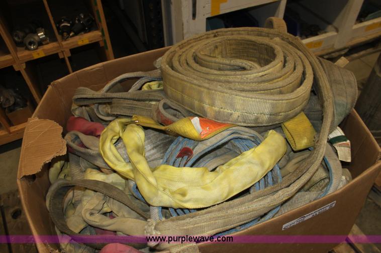 image for item AA9223 Box of assorted lifting straps and slings
