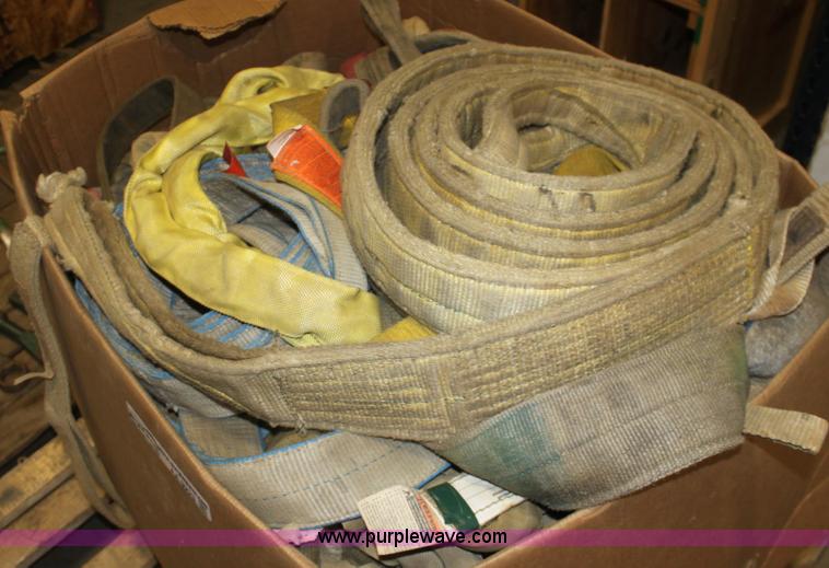 image for item AA9223 Box of assorted lifting straps and slings