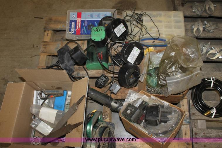 image for item AA9227 (3) pallets of assorted tools