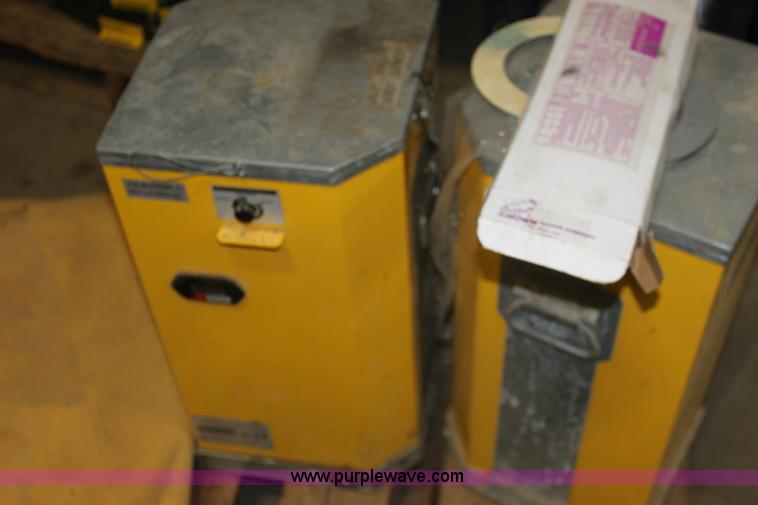 image for item AA9227 (3) pallets of assorted tools