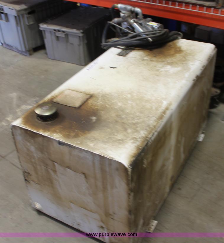 image for item AA9238 Fuel tank