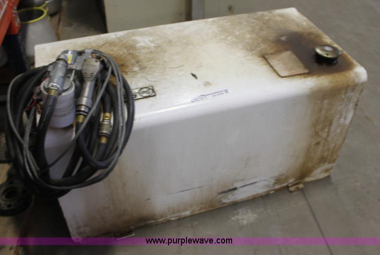 image for item AA9238 Fuel tank