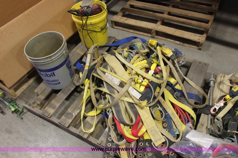 image for item AA9241 (4) pallets of assorted equipment