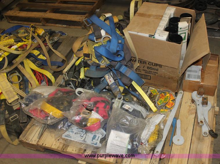 image for item AA9241 (4) pallets of assorted equipment