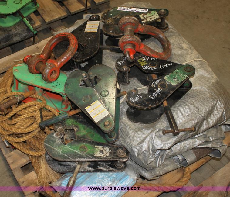 image for item AA9244 Assorted tools