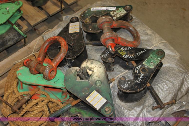 image for item AA9244 Assorted tools