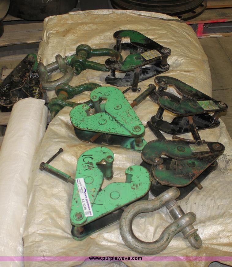 image for item AA9246 Assorted tools