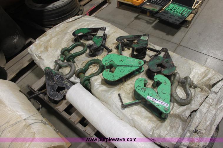 image for item AA9246 Assorted tools