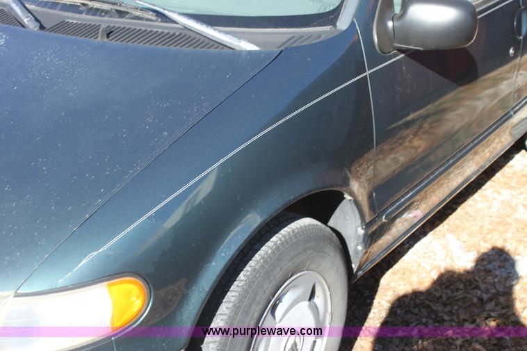 image for item E8261 1997 Mercury Villager GS