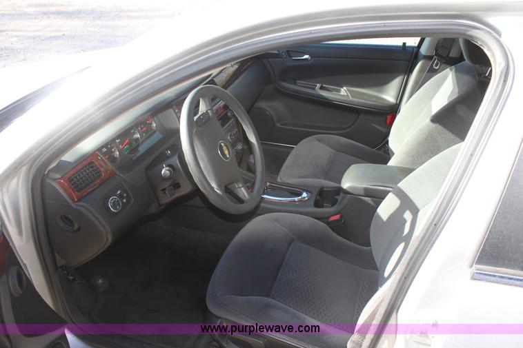 image for item E8265 2009 Chevrolet Impala LT