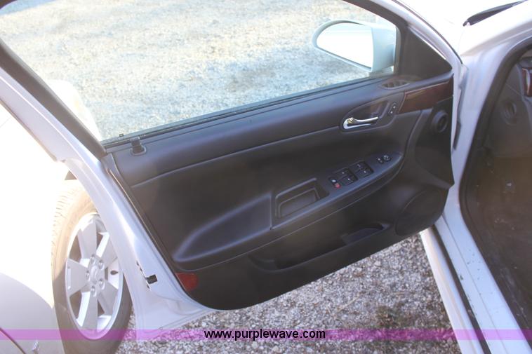 image for item E8350 2009 Chevrolet Impala LT