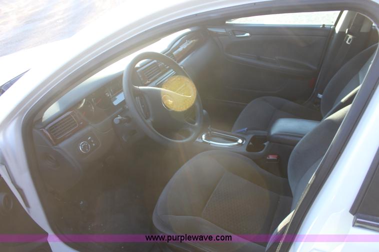 image for item E8350 2009 Chevrolet Impala LT