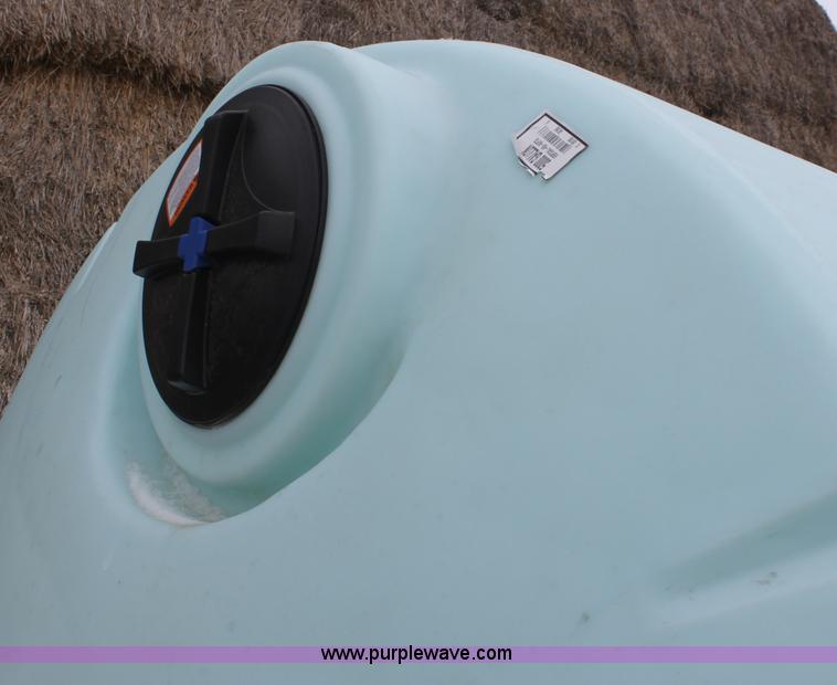 image for item E8384 5,000 gallon vertical poly tank