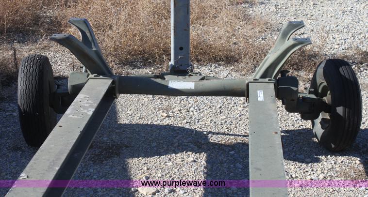 image for item V9463 Four wheel trailer running gear