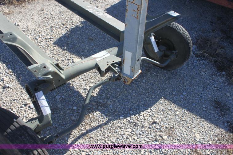 image for item V9463 Four wheel trailer running gear