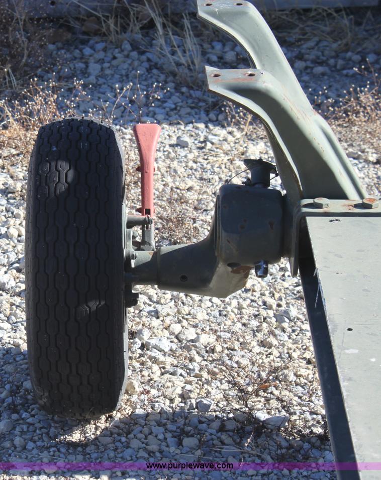 image for item V9463 Four wheel trailer running gear